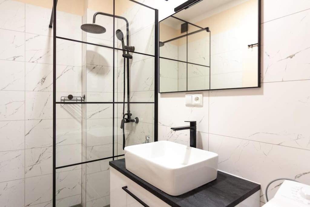 Vysoka Apartman Emf/Stp Bratislava Exterior foto