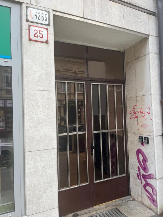 Vysoka Apartman Emf/Stp Bratislava Exterior foto